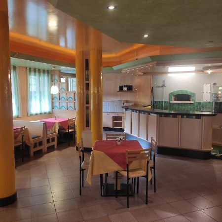 Albergo Al Trieste Nimis Exteriör bild