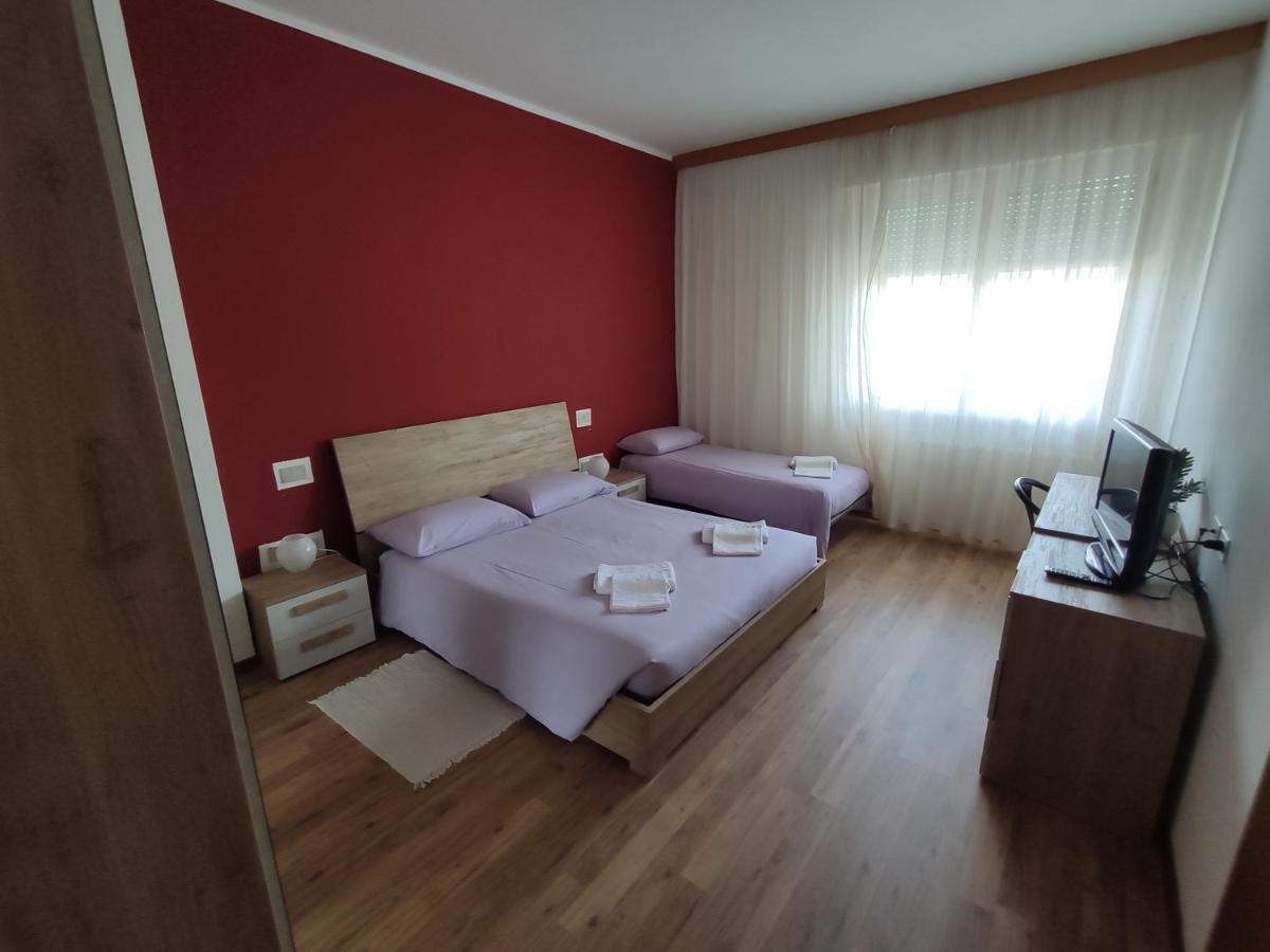 Albergo Al Trieste Nimis Exteriör bild