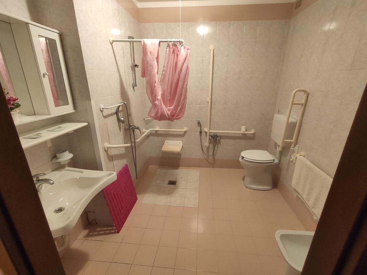 Albergo Al Trieste Nimis Exteriör bild